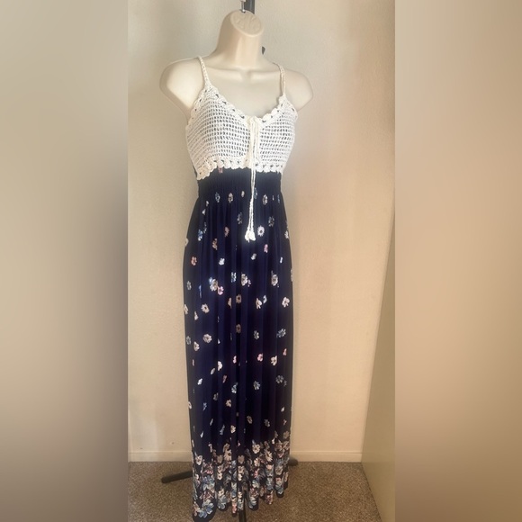 Floral Maxi Dress with Crochet Top Med- LG- XL - Picture 2 of 5